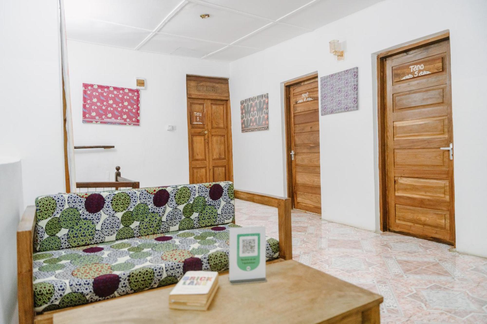 Shoki Shoki Guest House Zanzibar ภายนอก รูปภาพ