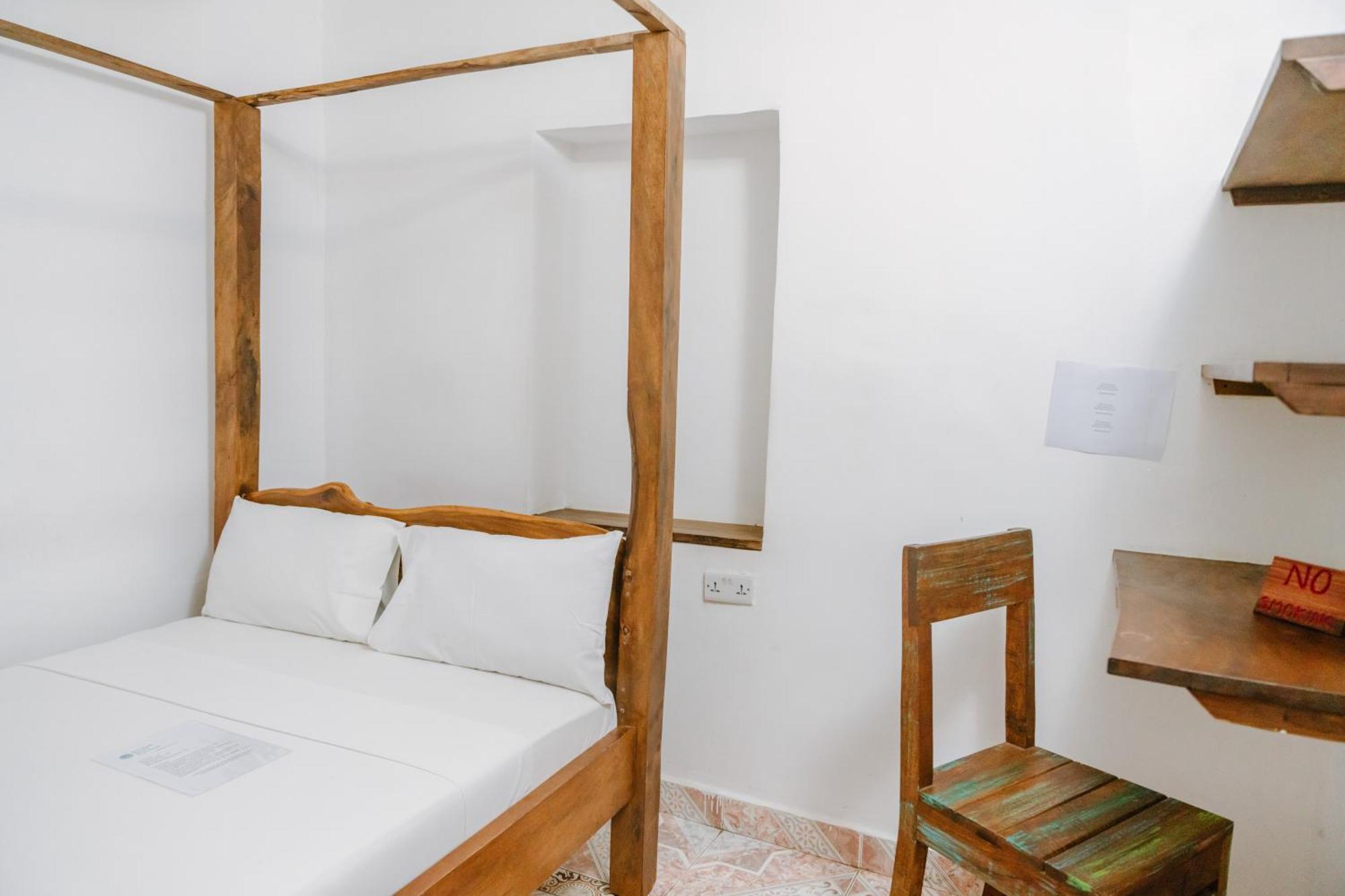 Shoki Shoki Guest House Zanzibar ภายนอก รูปภาพ