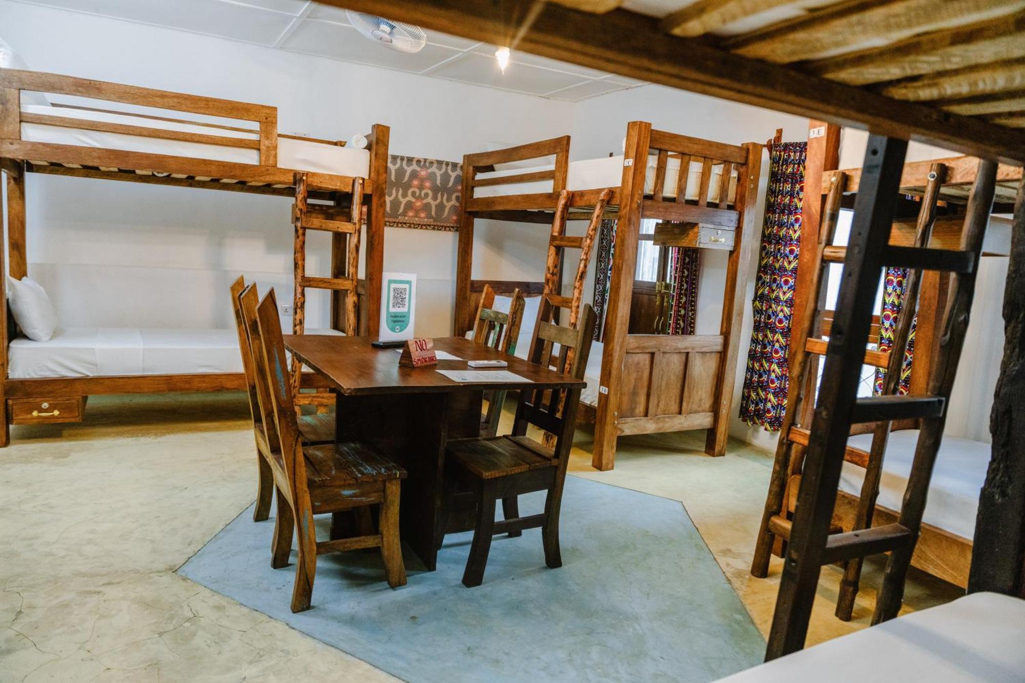 Shoki Shoki Guest House Zanzibar ภายนอก รูปภาพ